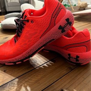 Under Armour Machina Original HOVR size 13